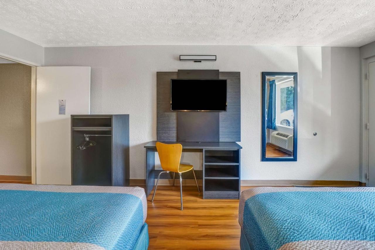 6-lexington, Ky - East I-75 Hotel 2*